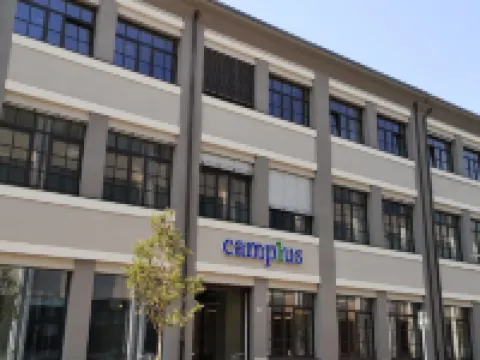 Camplus Regio Parco 鄰近馬達馬宮的酒店