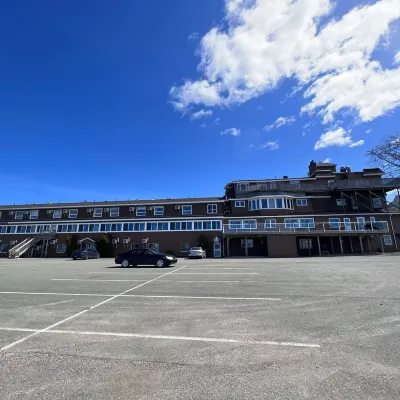 Harbourview Inn, SureStay Collection by Best Western Hotels near Cossit House Museum