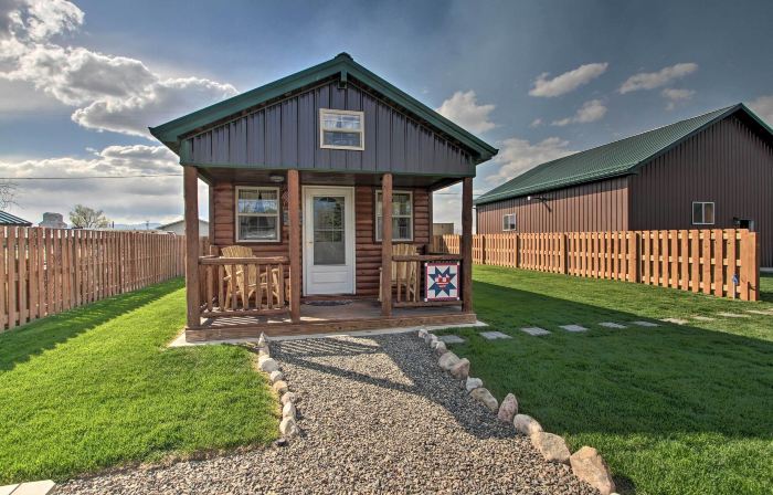 Cozy Augusta Cabin w/ Grill - Walk to Main St