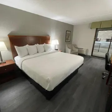 Pine Lake Resort and Banquets