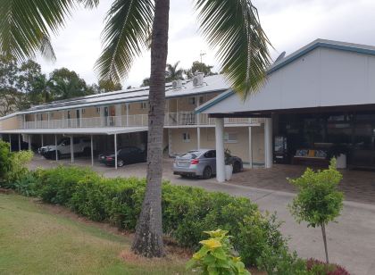 Colonial Palms Motor Inn