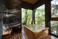 Sen-No-Mori - Hot Tub