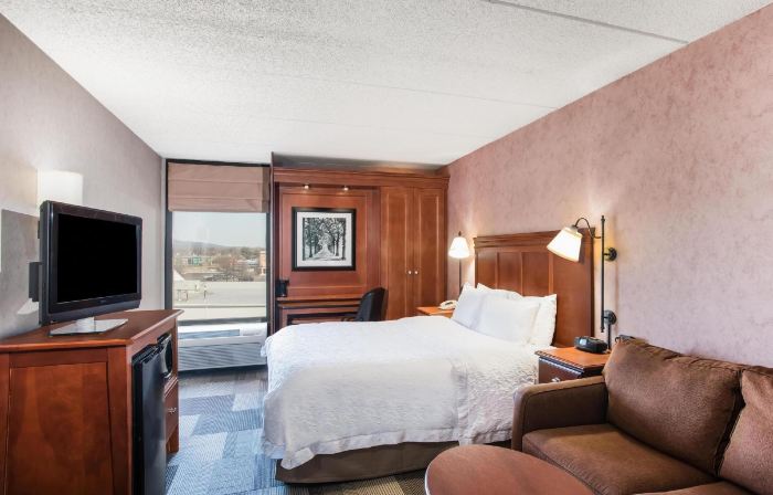 Hampton Inn West Springfield