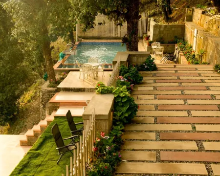 費恩半山度假村 奈尼塔爾酒店