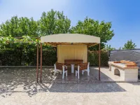 Kristina Hotels in Radovani