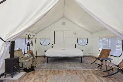 Ferncrest Campground Hotel di Canadensis