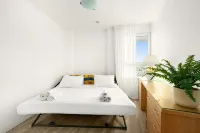 Beachfront Property with Balcony - 2-Star