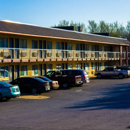 Castle Inn & Suites by OYO Chickasha