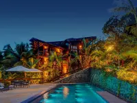 Chocolate Hotel โรงแรมในอิตาคาเร่