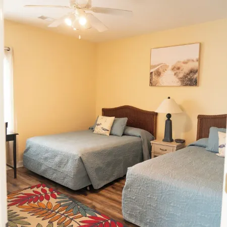 Charming 1-bedroom villa in Sunset Beach with Kitchen, AC, WiFi 3713