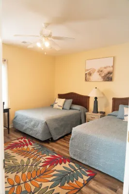 Charming 1-bedroom villa in Sunset Beach with Kitchen, AC, WiFi 3713