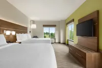 Holiday Inn Express & Suites Akron Regional Airport Area Hotels in Green