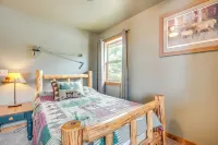 Pet-Friendly Wisconsin Cabin on Lake w/ Fire Pit! - 3-Star