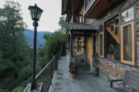 Rustic Roots Home Stay Hotels in Бадгран