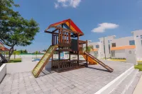 家庭房和水上樂園特拉耶卡克三卧室 - 民宿