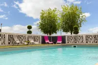 The Originals City Hôtel Hélios Roanne Nord - Pools