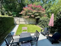 3 bdrm located between Sullivan’sIsland Beach and Downtown Chs