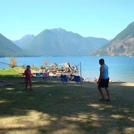 The Family Lake Place- 3 Bdrm- Year Round Hiking, Boating, Fishing