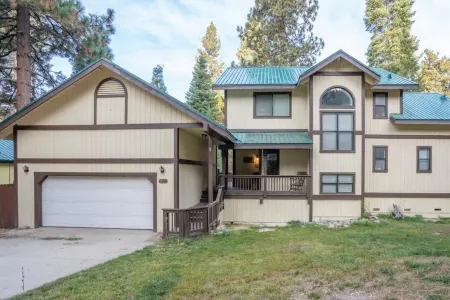 Yosemite Heights on Big Creek Отели рядом с достопримечательностью «Тенайя Лодж эт Йосемити»