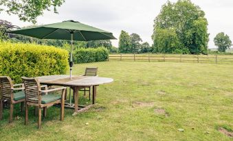 Idyllic Countryside Cottage in Worcestershire