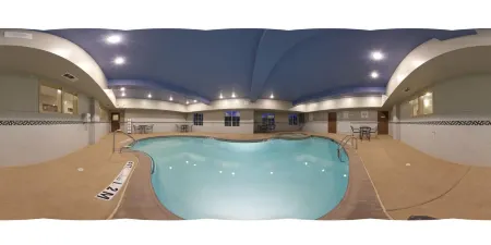 Holiday Inn Express & Suites Jacksonville Отели в г. Cherokee County