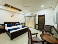 Col's Hotel Uphaar - balcon