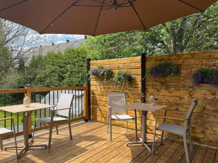 Le Pimbina Отели рядом с достопримечательностью «Ski de fond Mont-Tremblant»