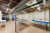 Game Room and Fenced Yard with Waffle Bar Delight - Modern Oasis Hotel a Brookfield