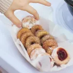 Private Entrance and Tiled Shower Retreat - Charming Oasis