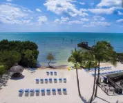 {PRIVATELY OWNED} This 2 Bedroom Has Everything You Need.with a Fantastic View.