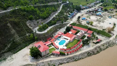 Kwality Beach Resort Отели в г. Мантали