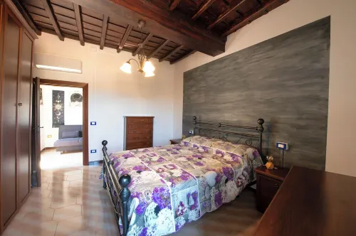 Central accommodation overlooking the village Hotels in Ronciglione