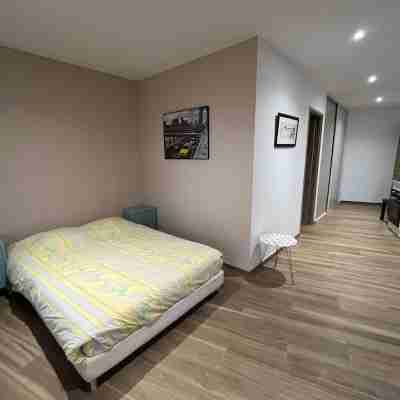 Large 50m2 studio, in the heart of the Maquis, San gavino di Figari Rooms