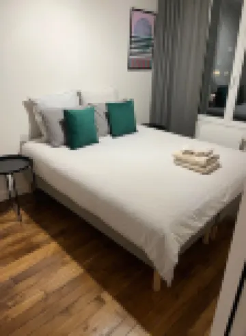 Cosy apartment next to metro 7