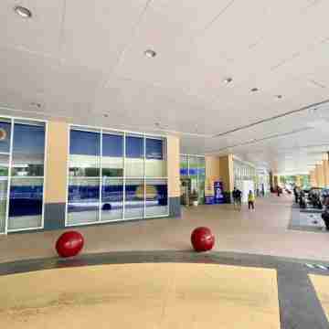 Spacious, stylish and modern condo with perfect blend of comfort and elegance!! Fitness & Recreational Facilities