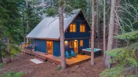 Indigo Owl by AvantStay Cabin w Hot Tub Firepit Minutes to Lake Slopes Hotels near Tahoe Pines HOA Pier and Beach