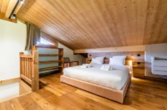 Situated in the beautiful 11th century village of Les Gets