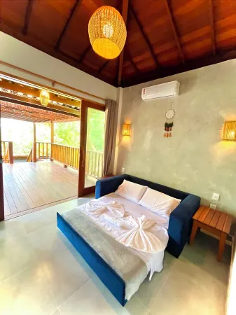 Newly built house in a good location