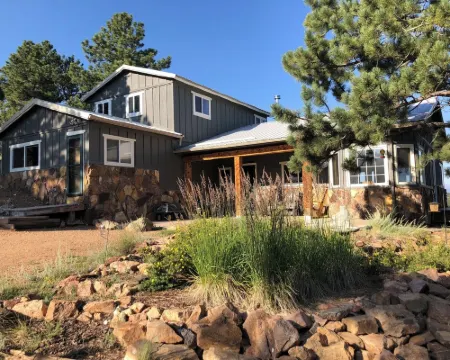 Mountain house overlooking Bear Basin Valley and the Sangre de Cristo Range. Hotels in Custer County