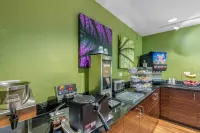 MainStay Suites St. Louis Airport - breakfast