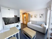 Charming, practical and central studio just a stone's throw from the station