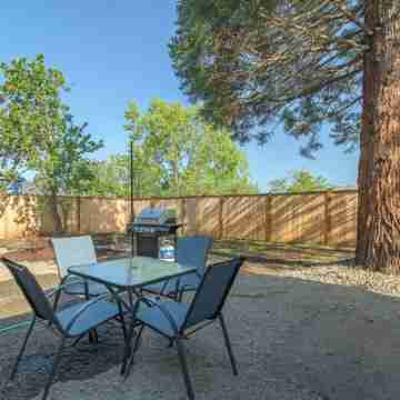 Cozy Cottage Near it All Hotel Exterior