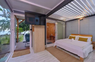 Charming studio with WiFi and AC in enchanting Pointe au Sable Отели в г. 