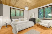 Wintergreen 5BR with Hot Tub, Sauna, Firepit