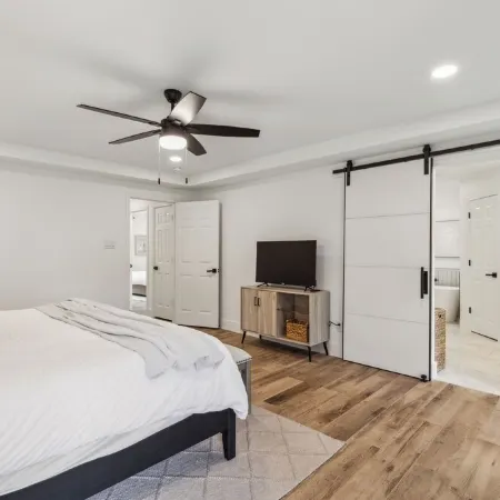 Cozy Luxe Home -Next to UTD + Near Downtown Dallas