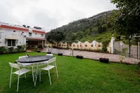 Luxe Family Villa - Tea Estate and Forest Hill View from the Balcony! Hotel a 