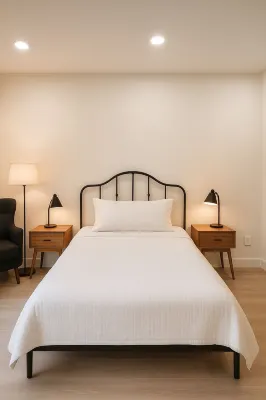 Clean, Modern, and Centrally Located Guesthouse in Port St. Lucie