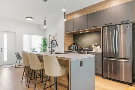 Luxury 3BR Home w/ King Bed