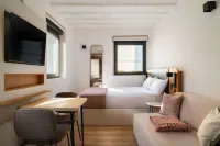 limehome Pamplona Hilarión Eslava - balcony