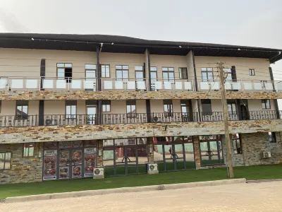 Luxury Living at Affordable Rate. Beautiful 2 bedroom Apartment in Kumasi 住宿飯店